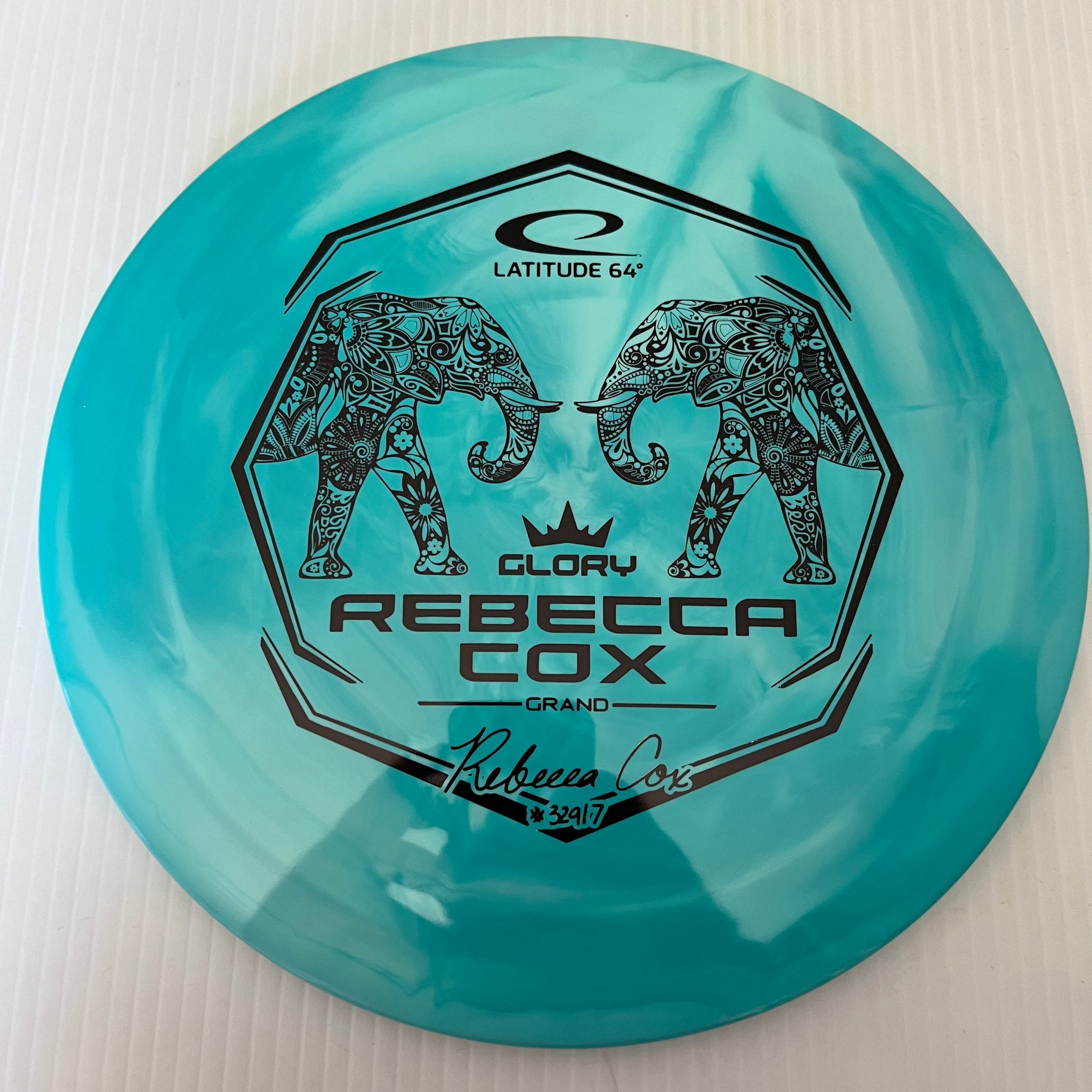 Latitude 64° 2022 Rebecca Cox Team Series Royal Grand Glory 7/5/0/3