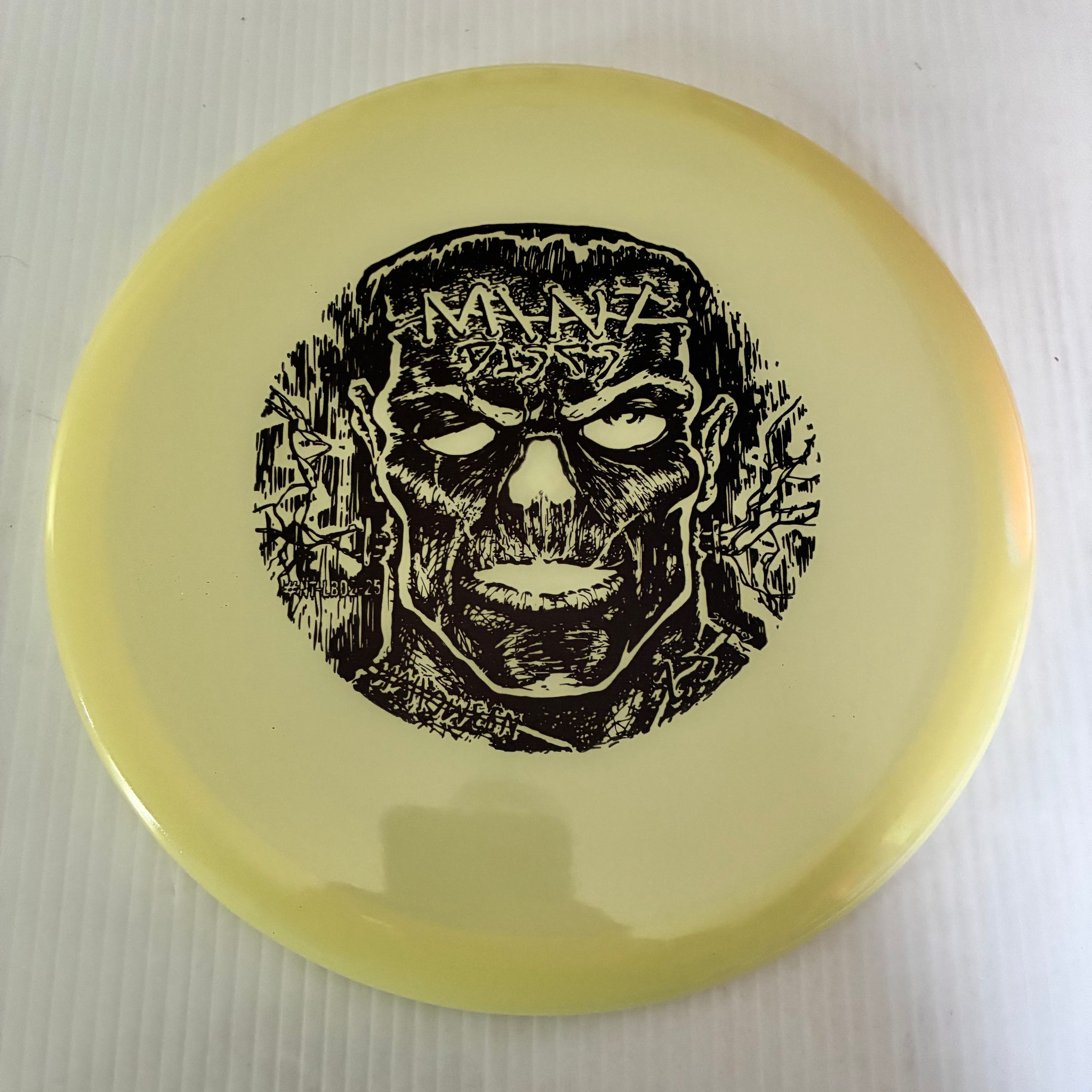 Mint Discs 2025 Halloween Nocturnal Glow Lobster 5/5/-3/1