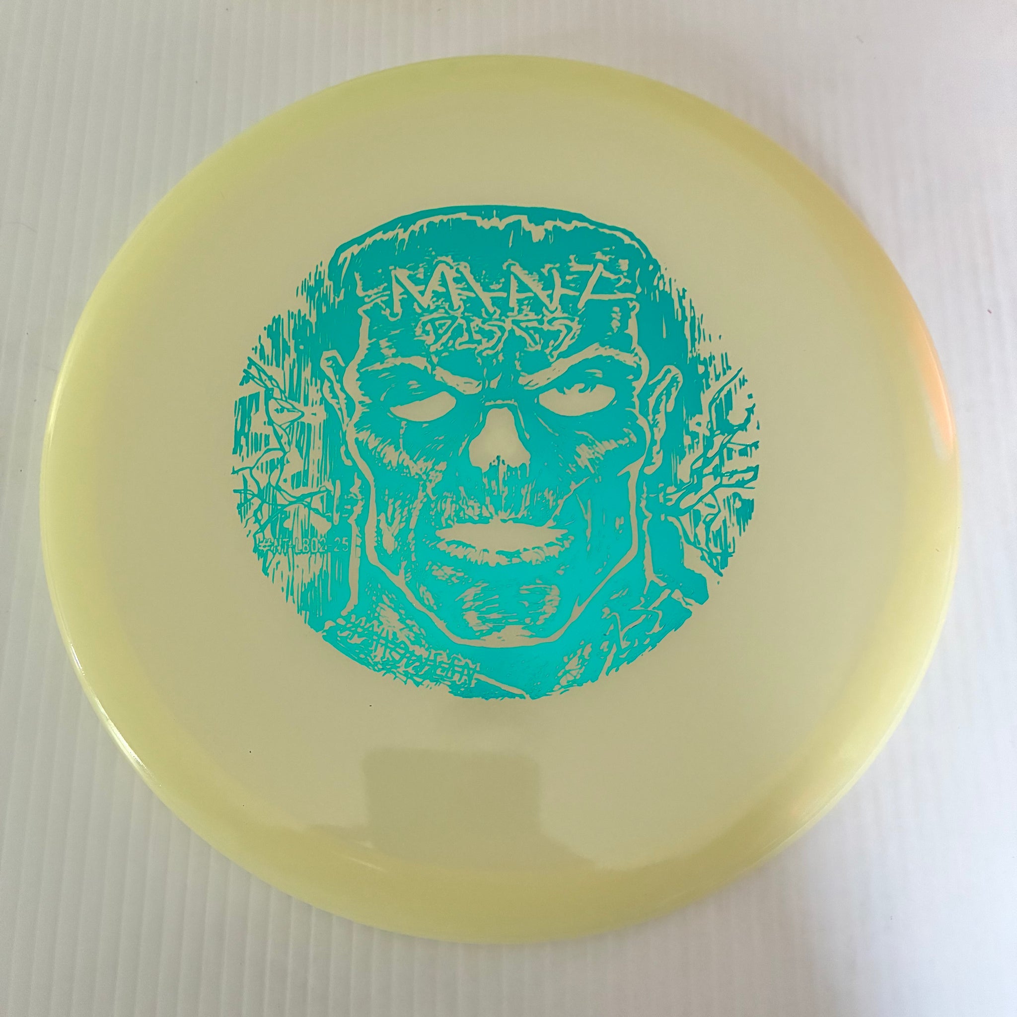 Mint Discs 2025 Halloween Nocturnal Glow Lobster 5/5/-3/1