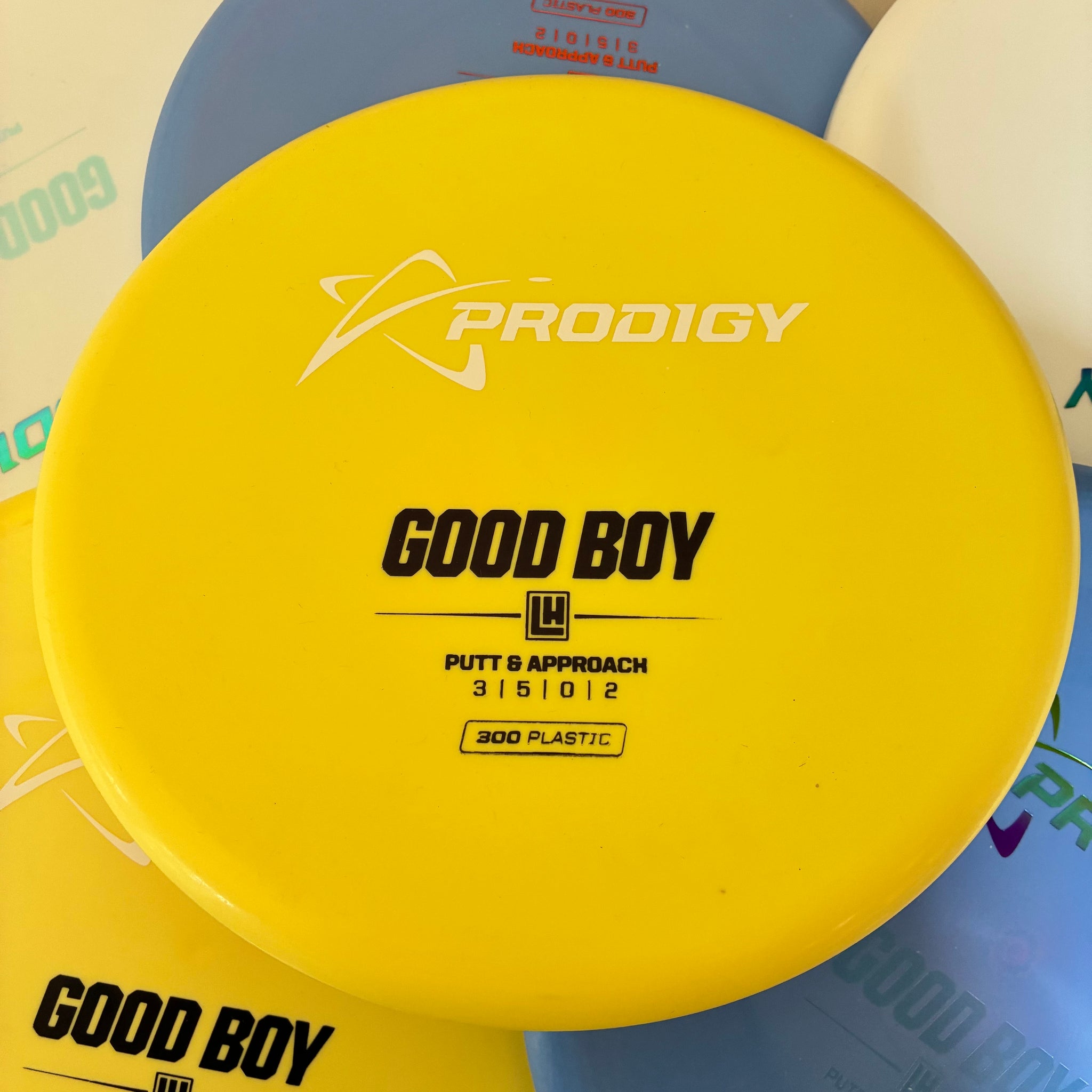 Prodigy Luke Humphries 300 Good Boy 3/5/0/2