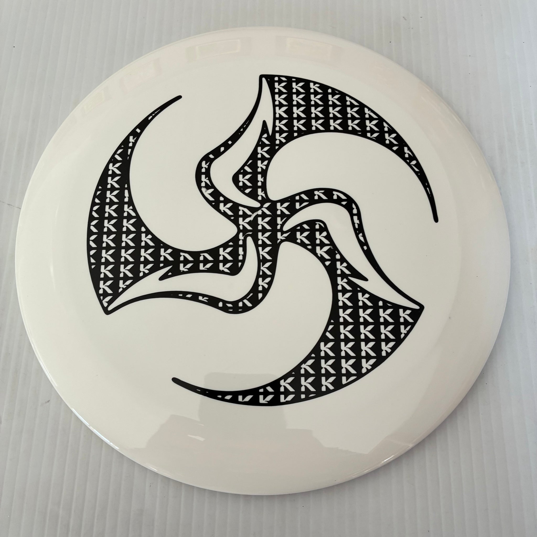 Latitude 64° Kristin Latt Signature Series Huk Lab Royal Grand Grace 11/6/-1/2