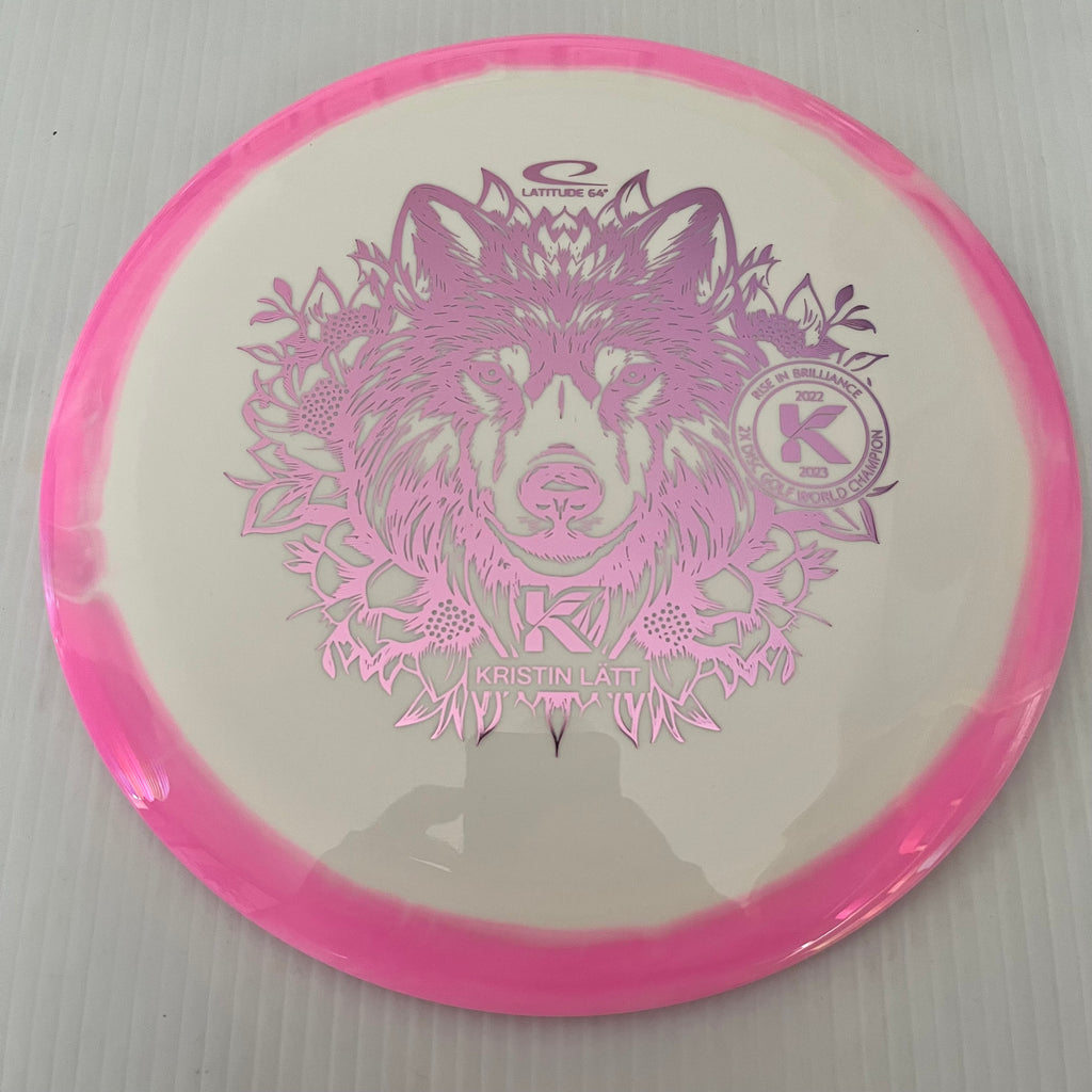 Latitude 64° 2025 Kristin Lätt Team Series Royal Grand Orbit Grace 11/6/-1/2