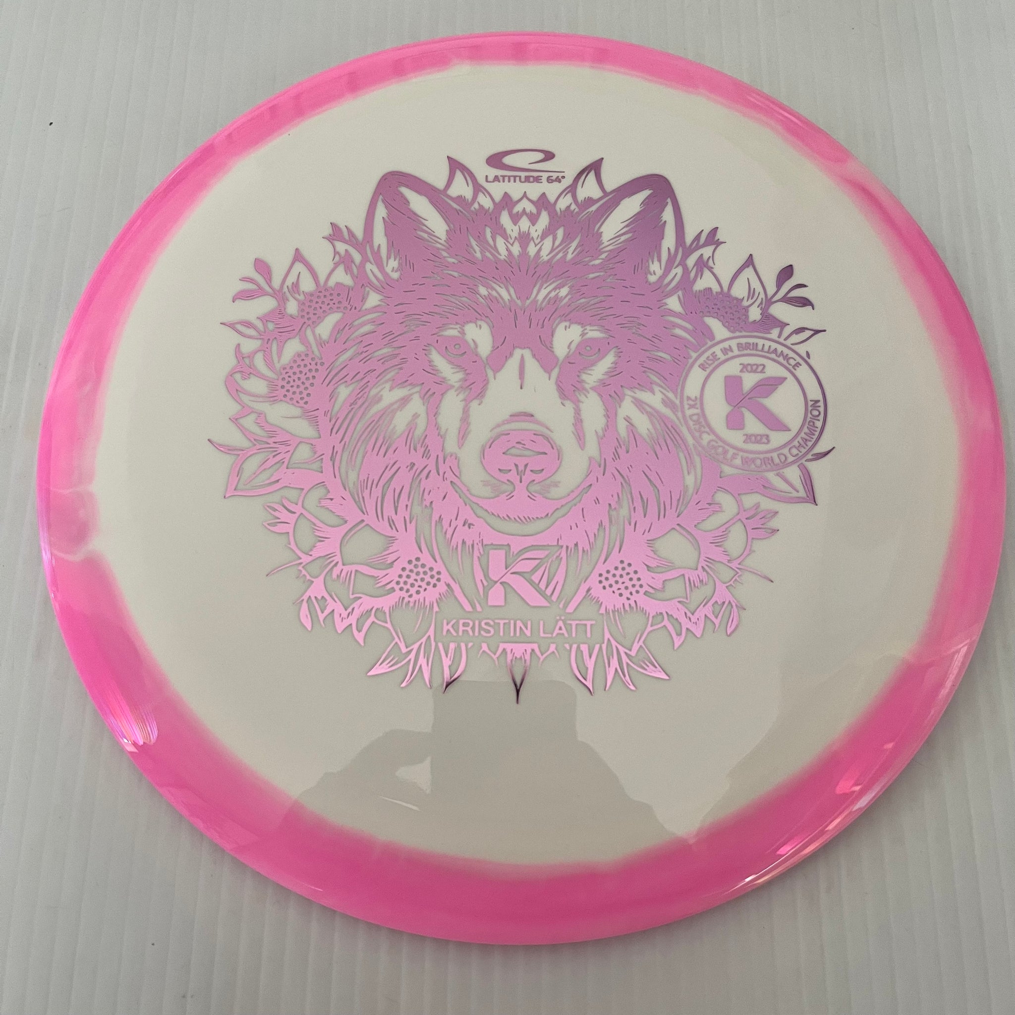 Latitude 64° 2025 Kristin Lätt Team Series Royal Grand Orbit Grace 11/6/-1/2