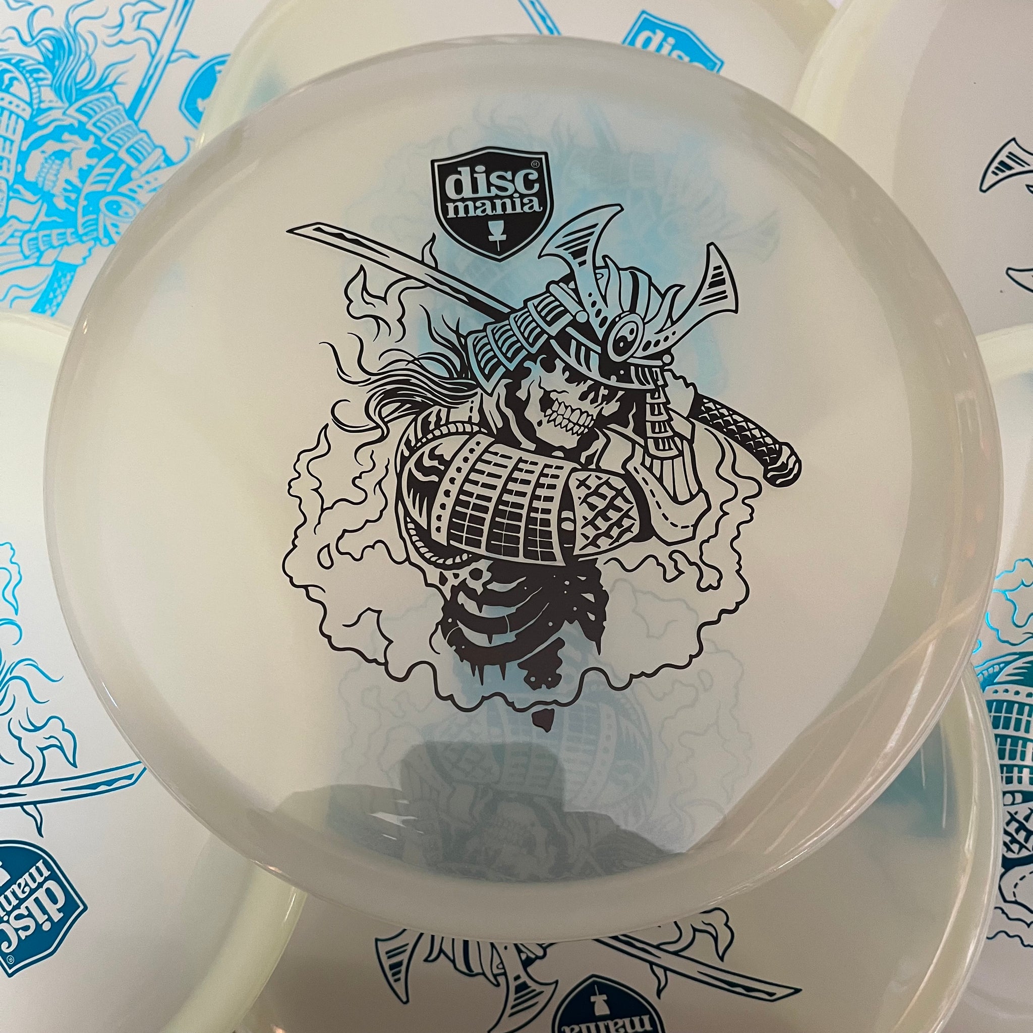 Discmania Active Premium Glow Line Shogun 2/4/0/2