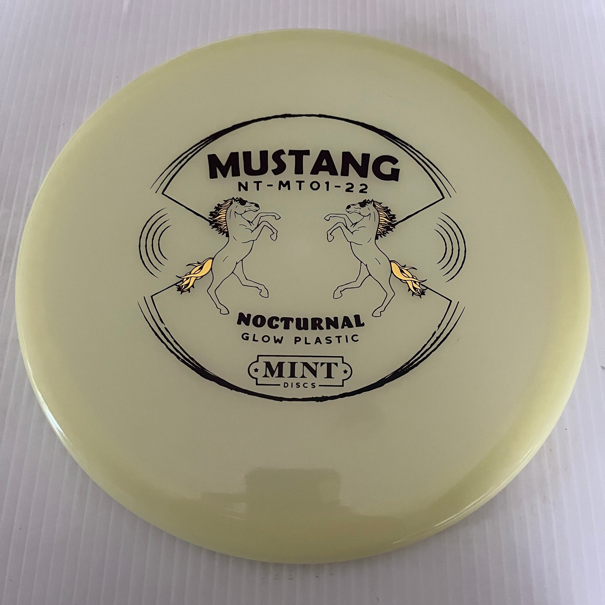 Mint Discs Nocturnal Mustang 5/4/0/2