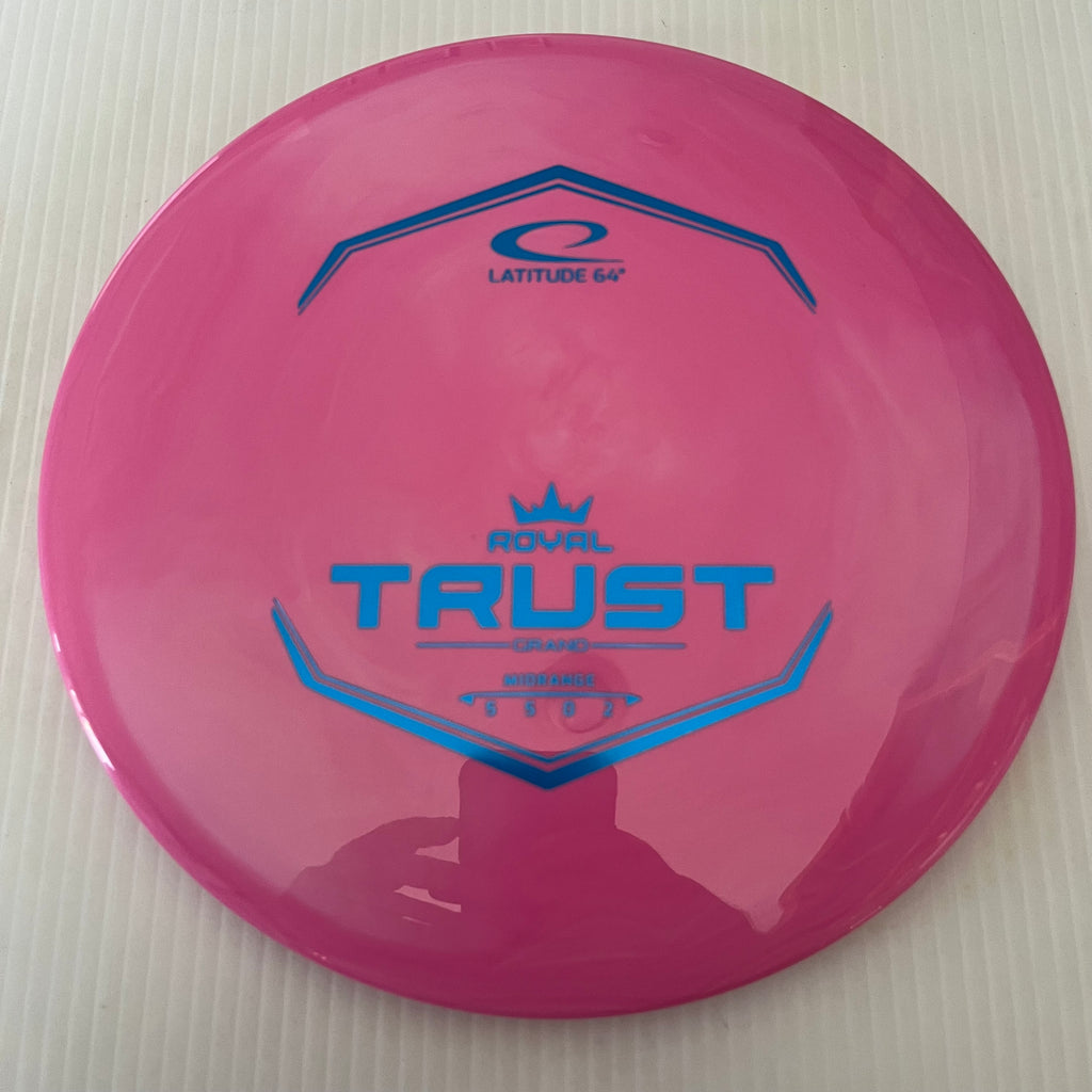 Latitude 64° Royal Grand Trust 5/5/0/2